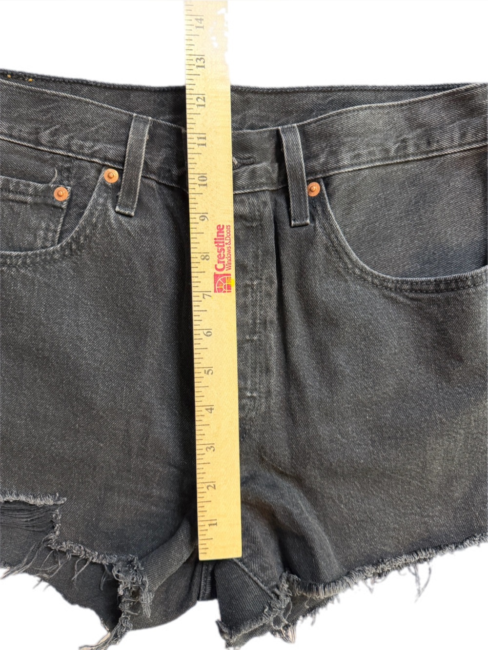 Levi’s 501 black cut off shorts high rise size 30 - Picture 4 of 16